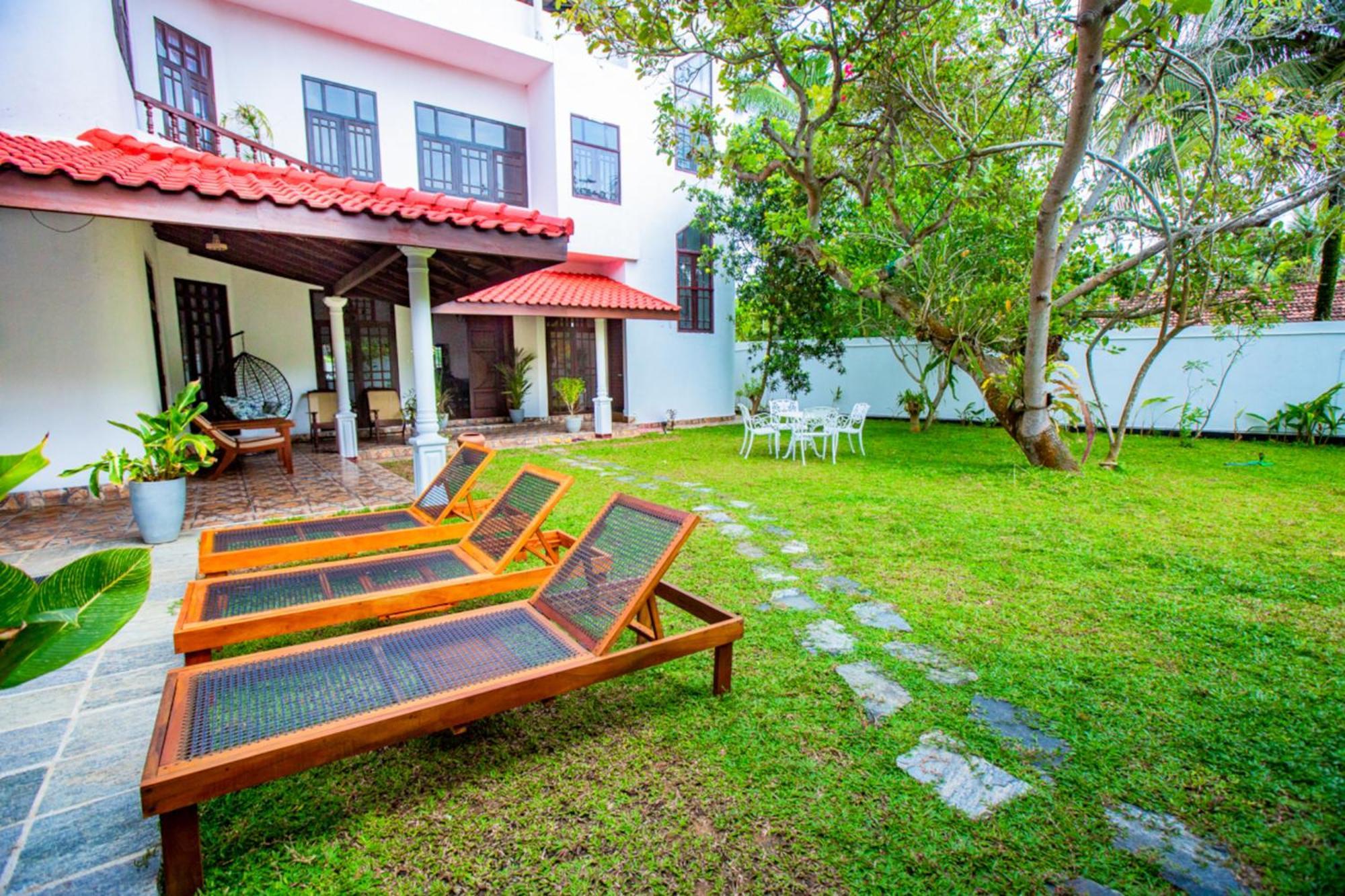 Nibbana Mirissa Hotel Exterior foto